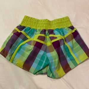 Size 6 tracker shorts
